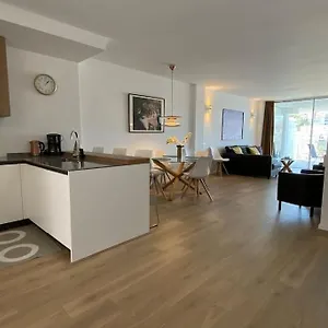 Апартаменты 2 Bedroom Luxury In *