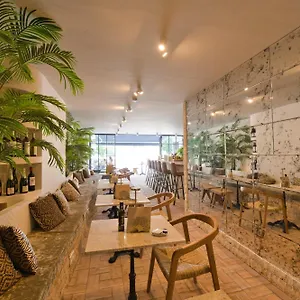 Comfy Aparthotel Benalmadena