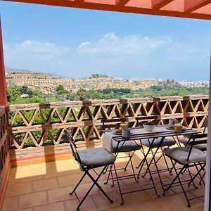 Hill View With Fresh Renovation Appartement Benalmádena