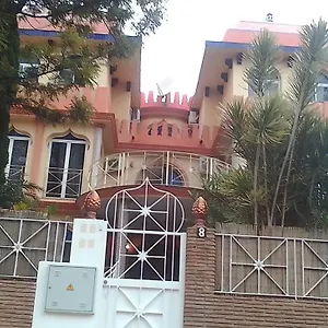 Guest house Estrella Lounge
