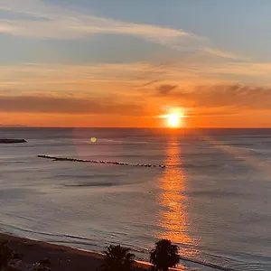 G&G Premium Benalbeach Mediterranean Views Appartamento *