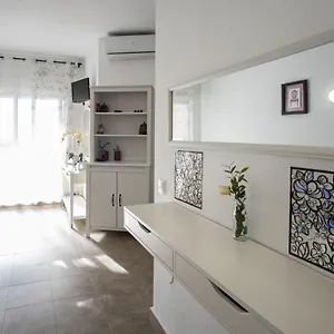 Con Terraza Y Piscina - Todoholiday Appartamento *