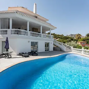 Roble Benalmádena