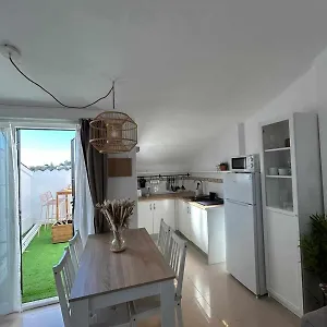 Acogedor Con Piscina En * Benalmádena