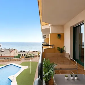 Coastal Comfort 2 Bed, Parking Pool And Terrace Benalmádena