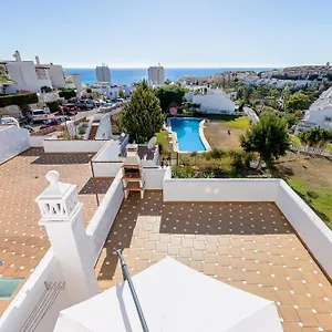 Casa vacanze Chalet In Torrequebrada Residencial Golf Urbanization