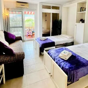 Cozy Estudio En Edificio Jupiter Apartman