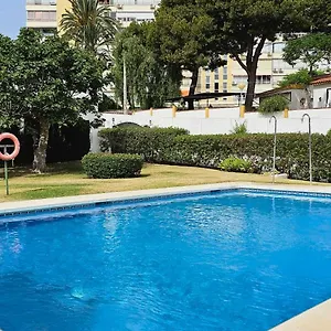 Santa Ana, Pool, 2 Free Parking, Wifi, 3 Bedrooms, For 6-7 People, Large Terrace With Sea View Benalmádena