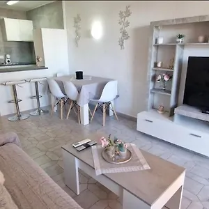 Pres De La Apartament