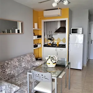 Bonito Estudio Vistas Al Mar Zona Puerto Marina * Benalmádena