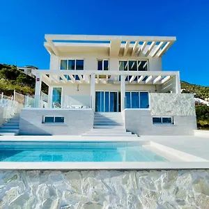Sol Villa *