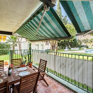 Malagasuite Garden Oasis * Benalmádena