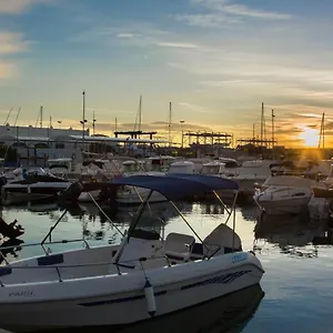 Magnificent Port-beach 5* Luxury Апартаменты