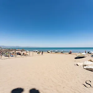 Location, 50m From The And Resaurants * Benalmádena